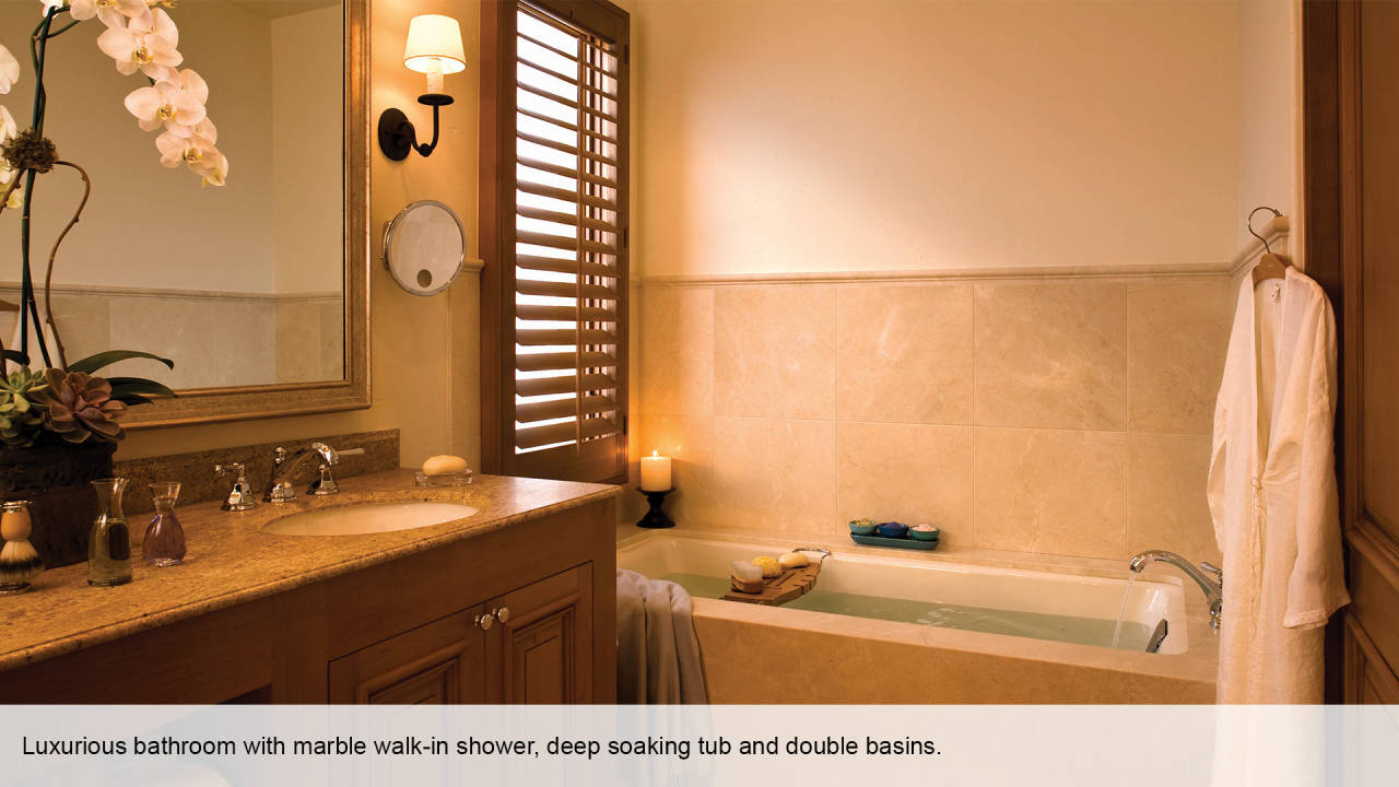 villa en suite bathroom